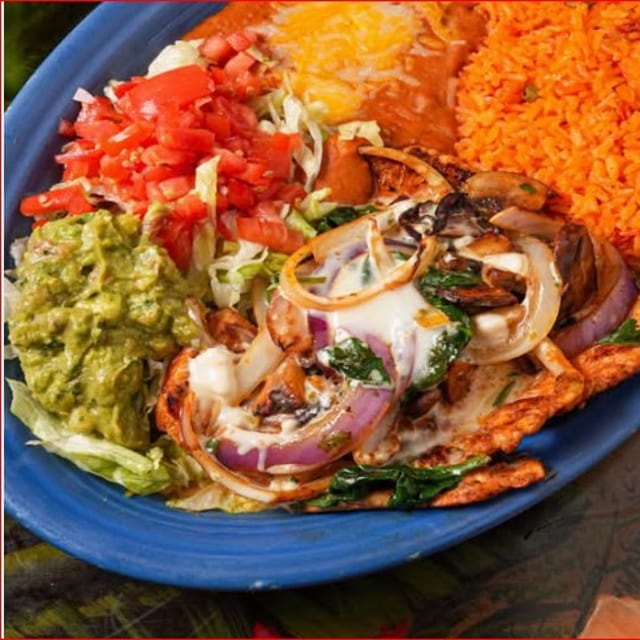 Pollo Tapatia Lunch.