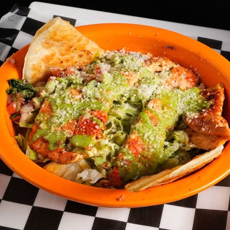 Spicy Chicken Wings: A Tex-Mex Favorite