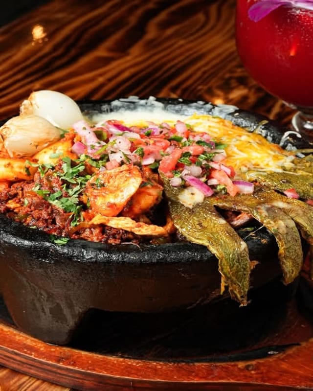 Molcajete.